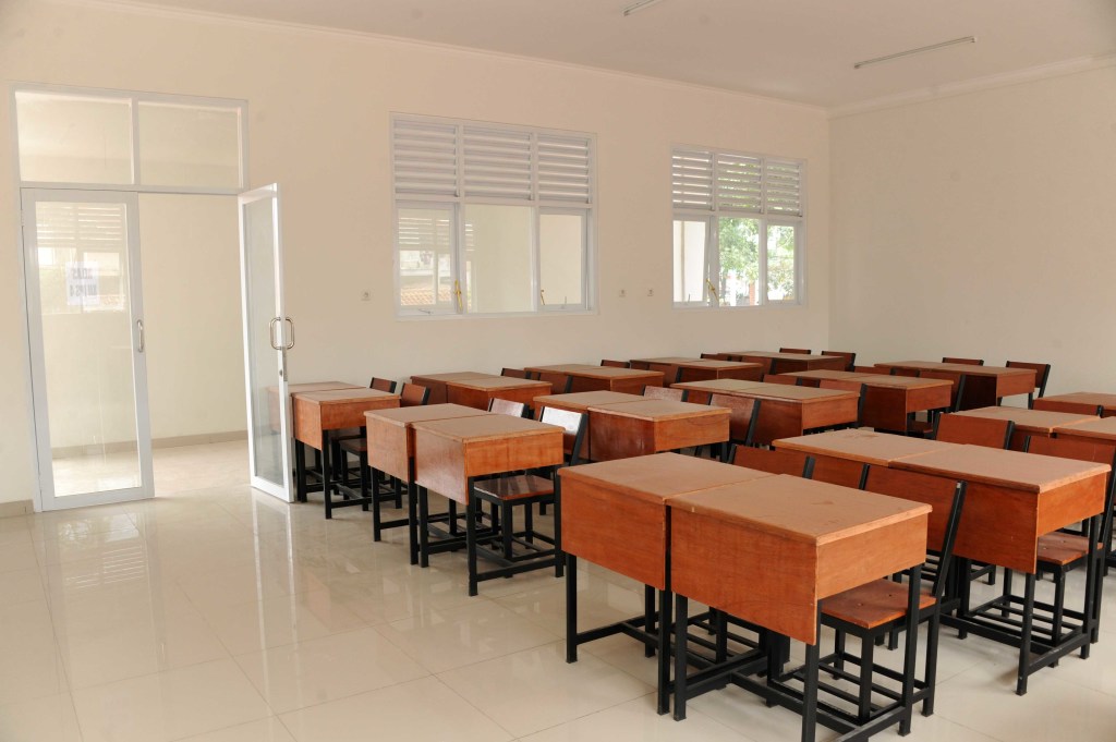11 Ruang Kelas SMAN 9 Kota Bandung Diresmikan Aher | Majalah Sora