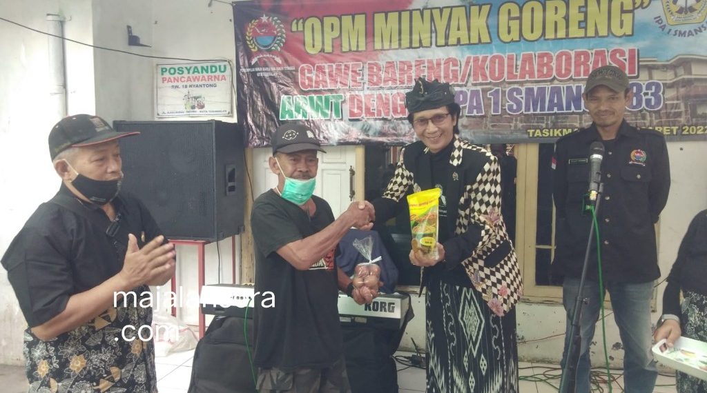 ARWT Kota Tasikmalaya Menggelar OPM, Sediakan Minyak Goreng Dan Telur Ayam Murah