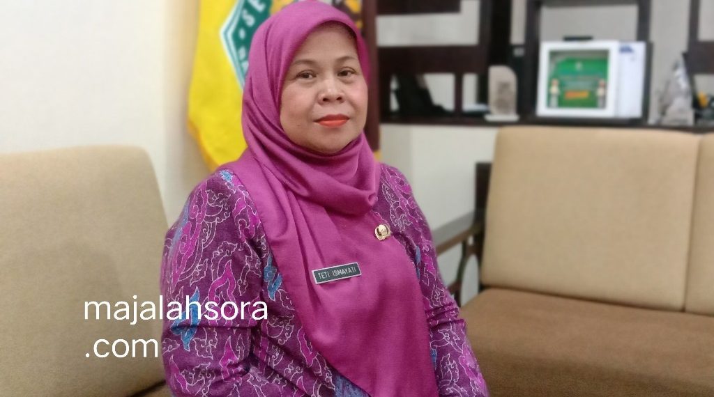 Gebrakan Teti Kepala SMAN 4 Kota Bandung Yang Baru